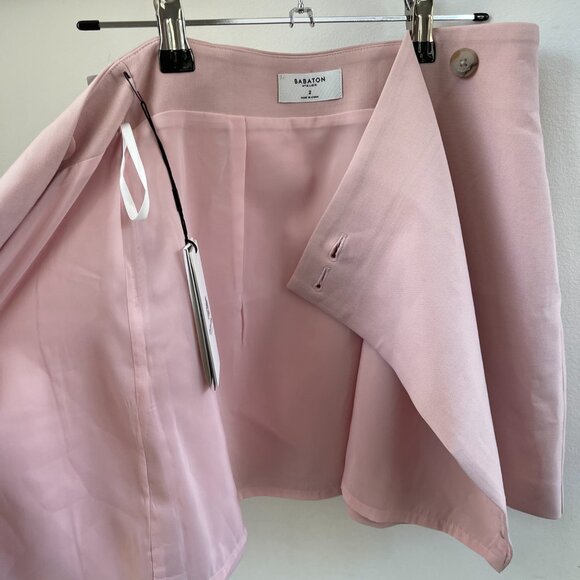 New Aritzia Pink Babaton wrap mini skirt size 2 - Picture 5 of 11